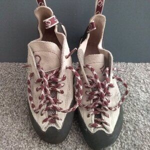 5.10 Size 6 climbing shoes
